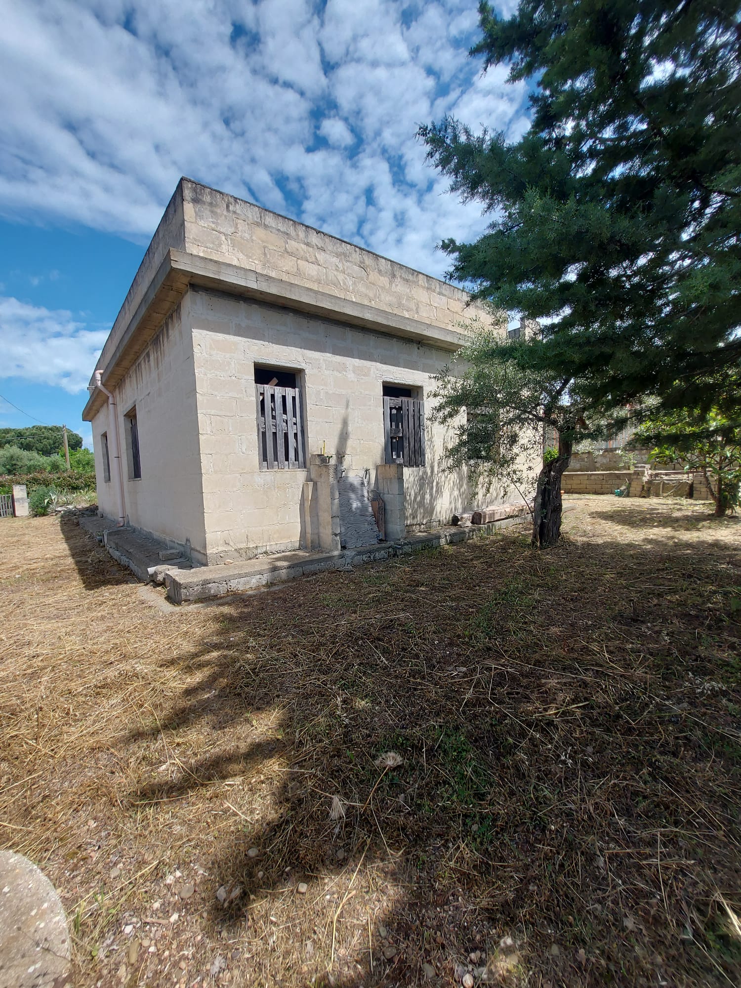 01e0e762-10d3-4093-b2a1-699306576c19 Fabbricato allo stato rustico in c.da Madonna Dattoli