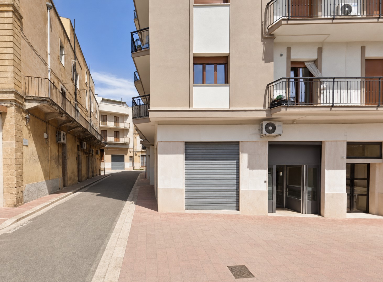 ChatGPT Image 25 mag 2026, 12_01_23 Locale commerciale in via G. Matteotti