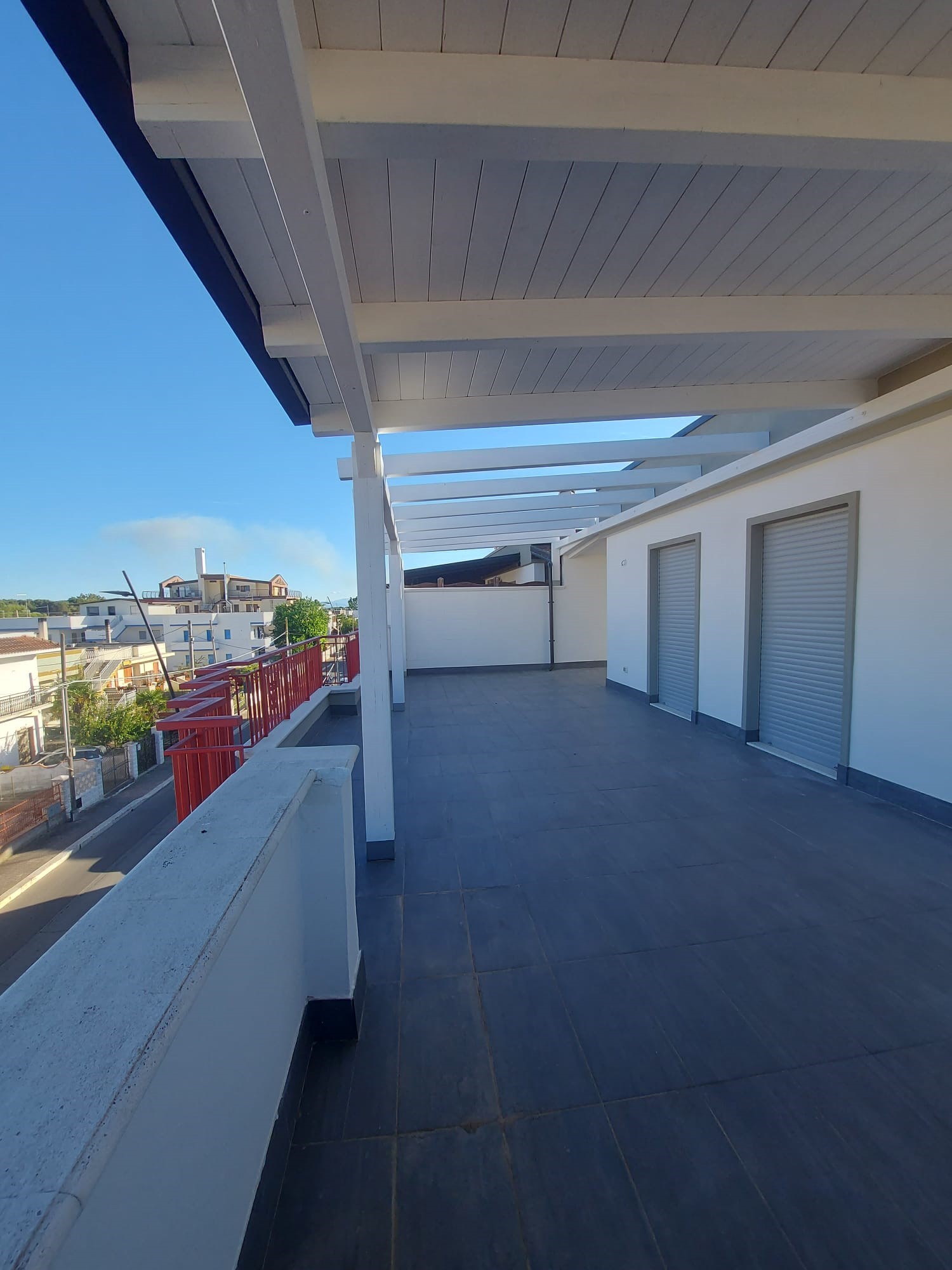 ver2 Appartamento con ampia veranda in via Arturo Toscanini