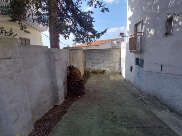 Casa indipendente in via Montenero