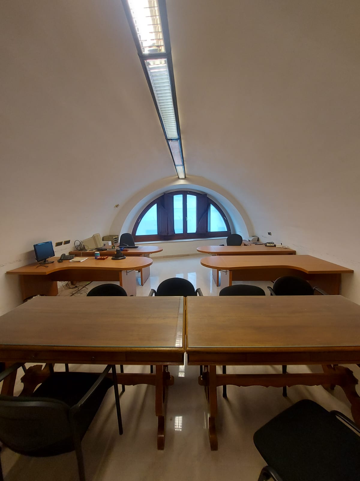 b2b359ed-e610-4ee3-8ea1-1b53d7e2d056 Immobile in via Isola Caprera-via Cavour