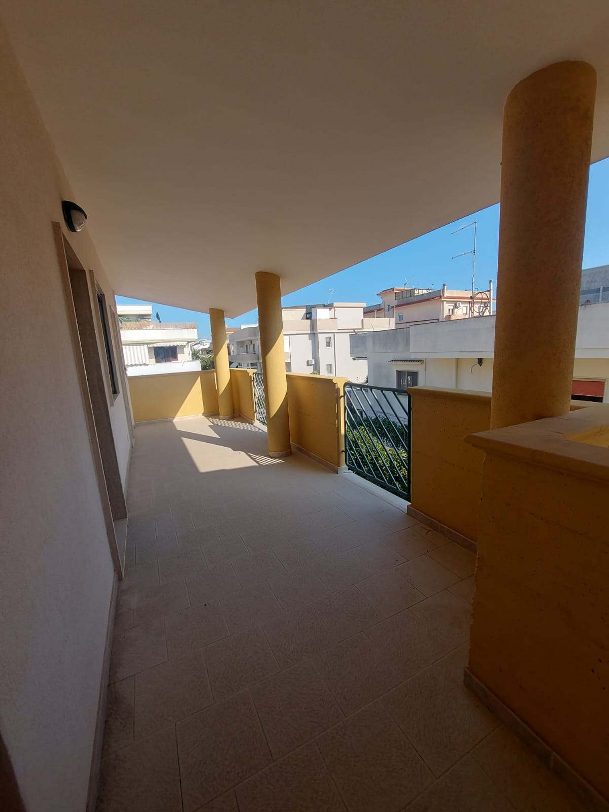 Appartamento con accesso indipendente in via Umberto Giordano