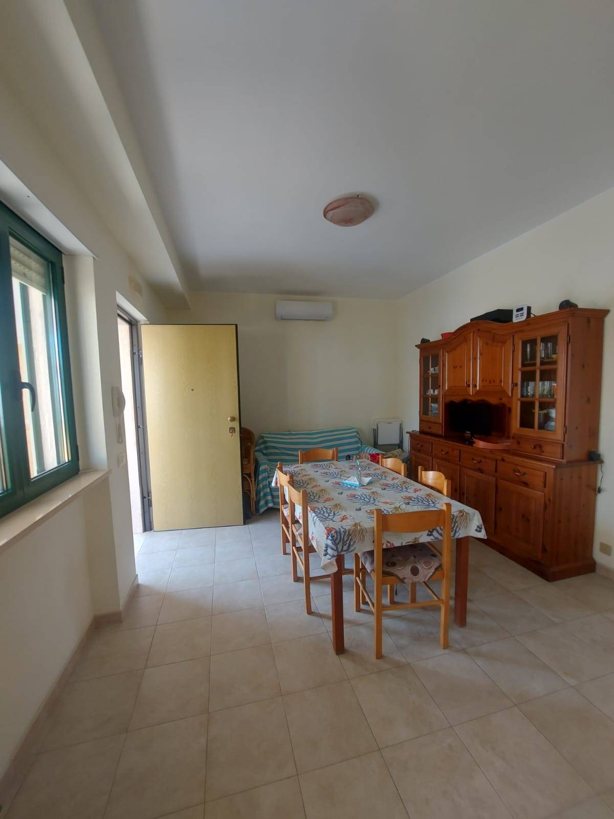 Appartamento con accesso indipendente in via Umberto Giordano