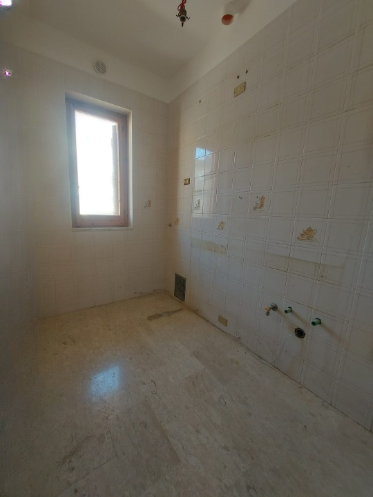 APPARTAMENTO AL SECONDO PIANO IN VIA F. SAVERIO