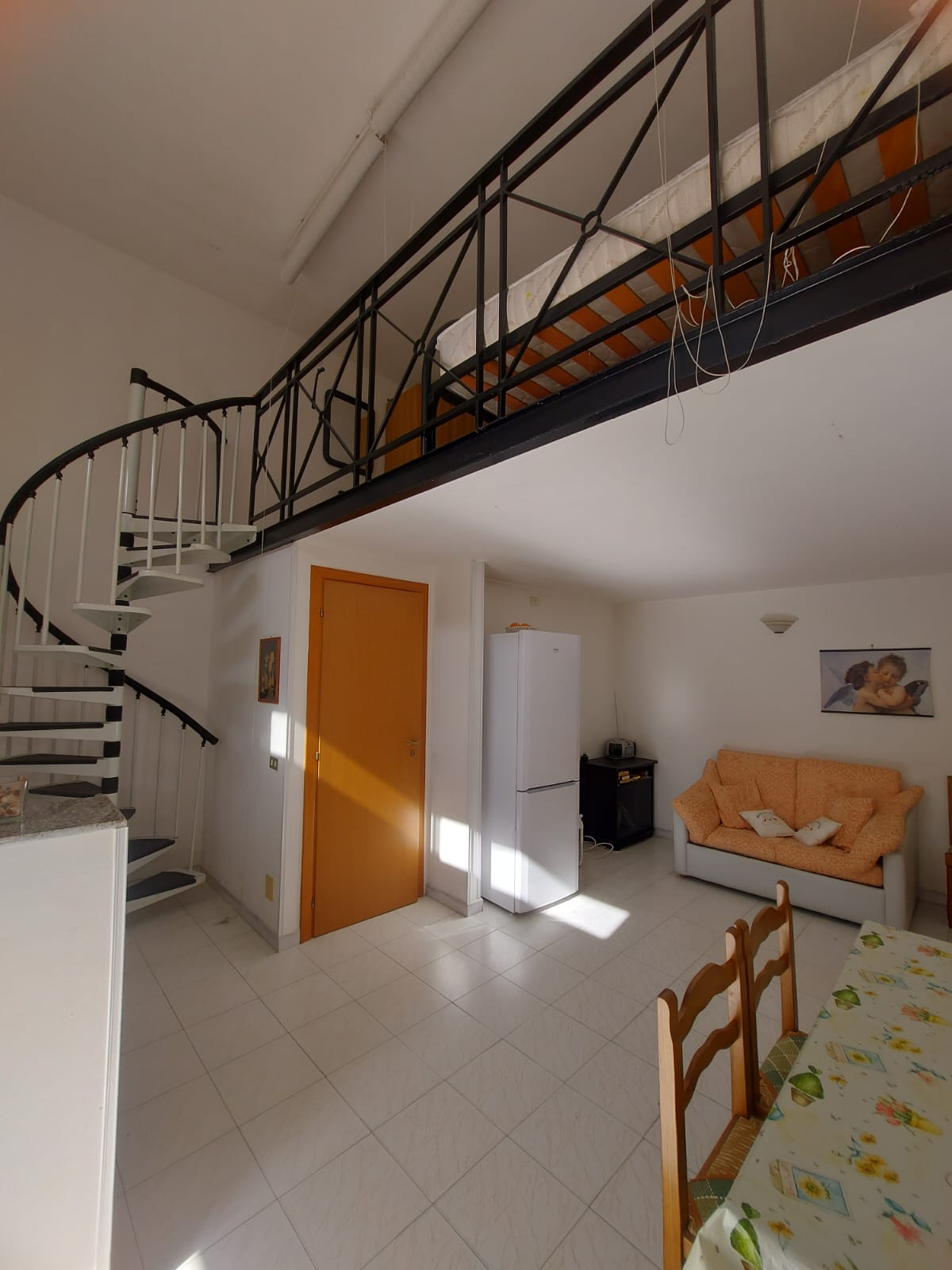 99c17b98-0a32-428e-8eae-2854957fc4fe APPARTAMENTO INDIPENDENTE IN V.LE TRIESTE